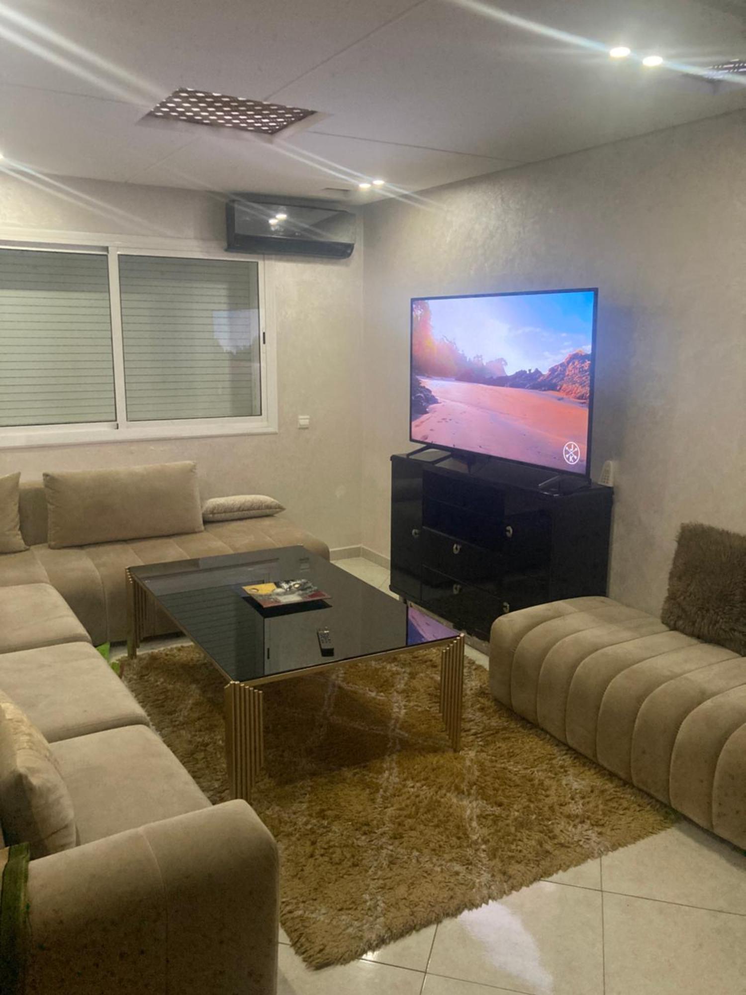 Appartement De Luxe Meuble Centre Ville 盖尼特拉 外观 照片